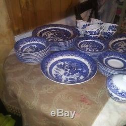 Churchill Blue Willow English Tableware 52 Piece Set withdiscounted shipping