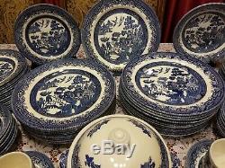 Churchill England Blue Willow 94 Piece Set China Dinnerware Service for 10+