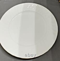 Churchill Fine Bone China White Gold Trim 4-Place Settings 20 Pieces Exquisite