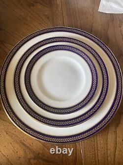 Coalport Bone China Blue Wheat Five Pc Place Setting For Twelve