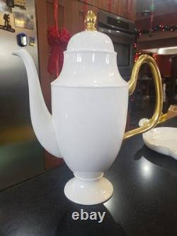 Coalport Bone China Made In England Est. 1750 Coffee/Teapot 16 Piece Set
