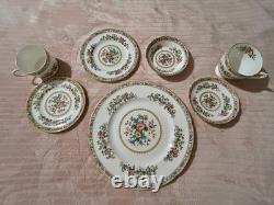 Coalport Ming Rose 7-Pc Place Setting Bone China England Mint 14K Gold Scalloped