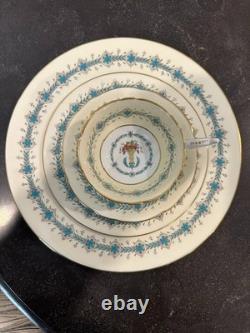Coalport Queen Elizabeth Ivory Fine Bone China 12 Place Settings 60 Pc England