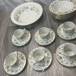 Complete 35 Piece Tea Set Saucers 70's Royal Doulton Strawberry Cream Fine China