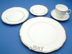 Crown Gold Fine bone china by Wedgewood, England, 5 Piece Place Setting