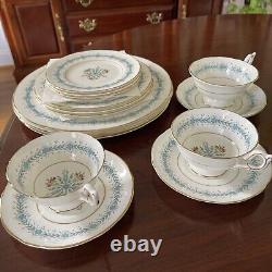 EUC Coalport Geneva Bone China England Aqua White Floral Laurel 4 Place Setting