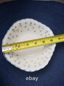 FREE DELIVERY up to 50 miles Wonderful China JOHNSON BROTHERS MELODY 41 Pieces FREE DELIVERY up to 50 miles Wonderful China JOHNSON BROTHERS MELODY 41 Pieces