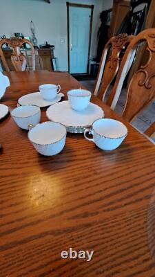 Gladstone Bone China Old Grecian Flute Luncheon 12 Plate & Cups Made In England