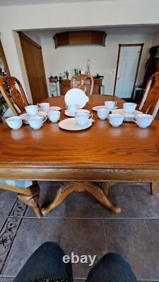 Gladstone Bone China Old Grecian Flute Luncheon 12 Plate & Cups Made In England