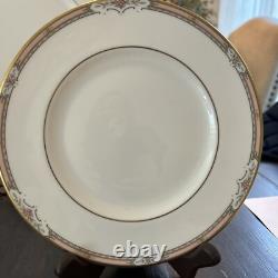 HARDWICK H5146 Royal Doulton Set Of (9) 5 Piece Place Settings Mint! Bone China