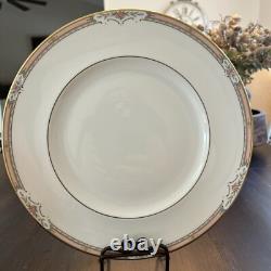 HARDWICK H5146 Royal Doulton Set Of (9) 5 Piece Place Settings Mint! Bone China