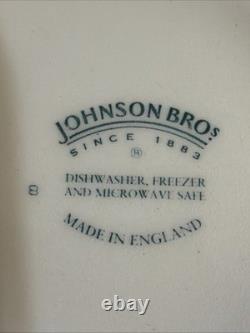 Johnson Brothers Summer Chintz 20 piece Dinnerware Set Service for 4 England