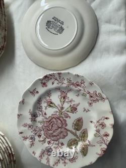 Johnson brothers rose chintz Set Of 58 Pieces