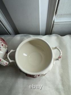 Johnson brothers rose chintz Set Of 58 Pieces