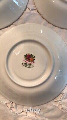 Lovely Royal Albert Old Country Roses 22K Bone China Setting For 4 England 1962