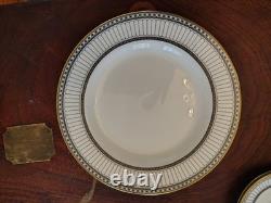 Magnificent Wedgwood Colonnade Black Pattern Service For 8. 1963- 33 pieces