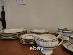 Magnificent Wedgwood Colonnade Black Pattern Service For 8. 1963- 33 pieces