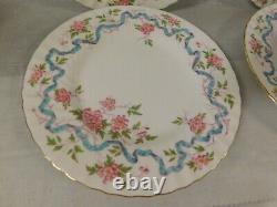 Minton Bone China Montrose Pattern England 9 in diameter Set of 4