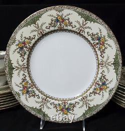 Minton CHATHAM Service for 8 Dinnerware Set with serving pieces England fine china