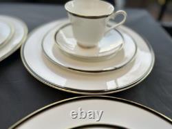 Minton Fine Bone China Saturn Black Dinner Set 4-5 Pc Place Settings Gold Trim