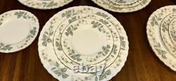 Minton Greenwich fine Bone China 24 piece set. 8 ppl setting S-705 collection
