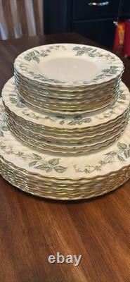 Minton Greenwich fine Bone China 24 piece set. 8 ppl setting S-705 collection