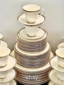 Minton St James Dinner Set of China Service for 14 70 Pcs Baltic Blue 22k Gold