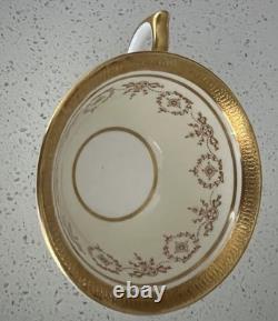 New Vintage Aynsley England Gold Dowery Complete 24 Piece, 4 Place Service 7892