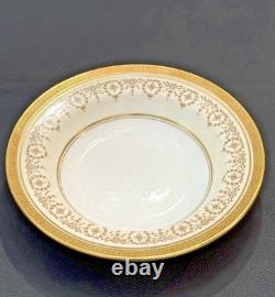 New Vintage Aynsley England Gold Dowery Complete 24 Piece, 4 Place Service 7892