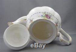 Nice 23 Piece Royal Albert England PETIT POINT Bone China Tea Set Service For 6
