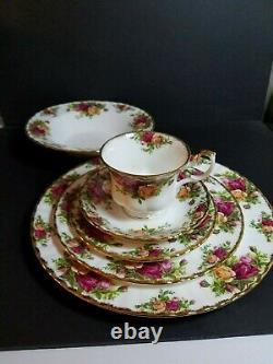 Old Country Rose 6 Piece Place Setting Royal Albert Bone China England