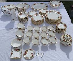 Old Country Roses Royal Albert Fine China 1962 From England 103 Pieces