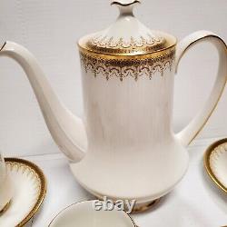 Paragon Fine Bone China Athena Tea Set Gold/White Majesty Queen England 20 Piece