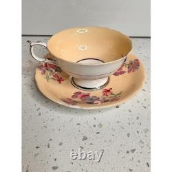 Paragon Fine Bone China England Teacup & Saucer Set Sweet Pea Floral Peach