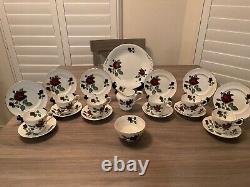 Paragon Fine Bone China Tea Set 21-Piece Set Vintage Made in England