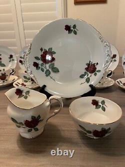 Paragon Fine Bone China Tea Set 21-Piece Set Vintage Made in England