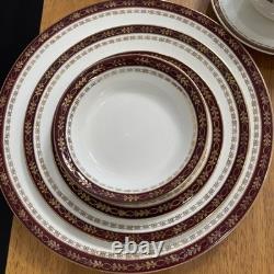 RARE Alfred Meakin Kingsdale 92pc 18Kt Gold Dinnerware Set Service for 12