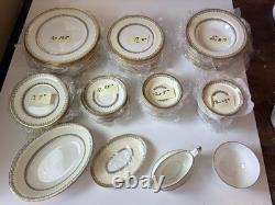 RARE! VTG Crown Staffordshire England A15291 12-Settings Minus Teacups 86 Pc