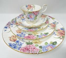 ROYAL ALBERT BONE CHINA Beatrice 5 PIECE PLACE SETTING MADE IN ENGLAND