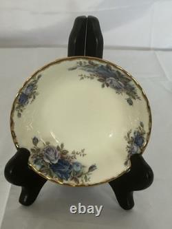 ROYAL ALBERT VINTAGE 1987 MOONLIGHT ROSE 5 PIECE PLATE SETTING Never used