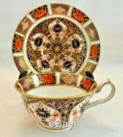 ROYAL CROWN DERBY Bone China TEA CUP & SAUCER SET 1128 England OLD IMARI