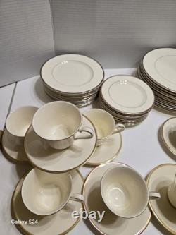 ROYAL DOULTON HEATHER Fine Bone China 50 Pieces Service For 10 Dinnerware Se