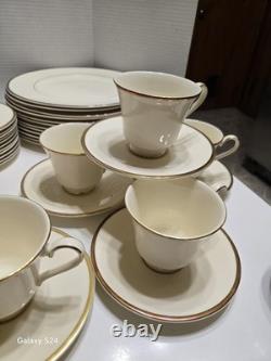 ROYAL DOULTON HEATHER Fine Bone China 50 Pieces Service For 10 Dinnerware Se