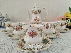 Royal Albert Berkeley Fine Bone China England Tea/Coffee set Porcelain