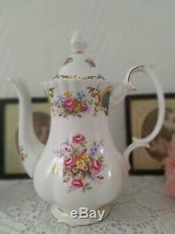 Royal Albert Berkeley Fine Bone China England Tea/Coffee set Porcelain