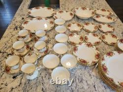 Royal Albert Bone China Country Roses (Made in England) Dinner Set 44 Pieces