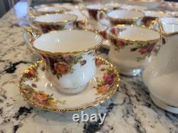 Royal Albert Bone China Country Roses (Made in England) Dinner Set 44 Pieces