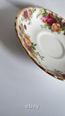 Royal Albert Bone China England Old Country Roses Tea Cup and Saucer Set of 4