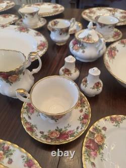 Royal Albert China Full Set 12 Settings Vintage England Bone China 69 Pieces