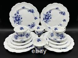 Royal Albert Connoisseur 5 Piece Place Setting x 4 Bone China England 20 Pieces